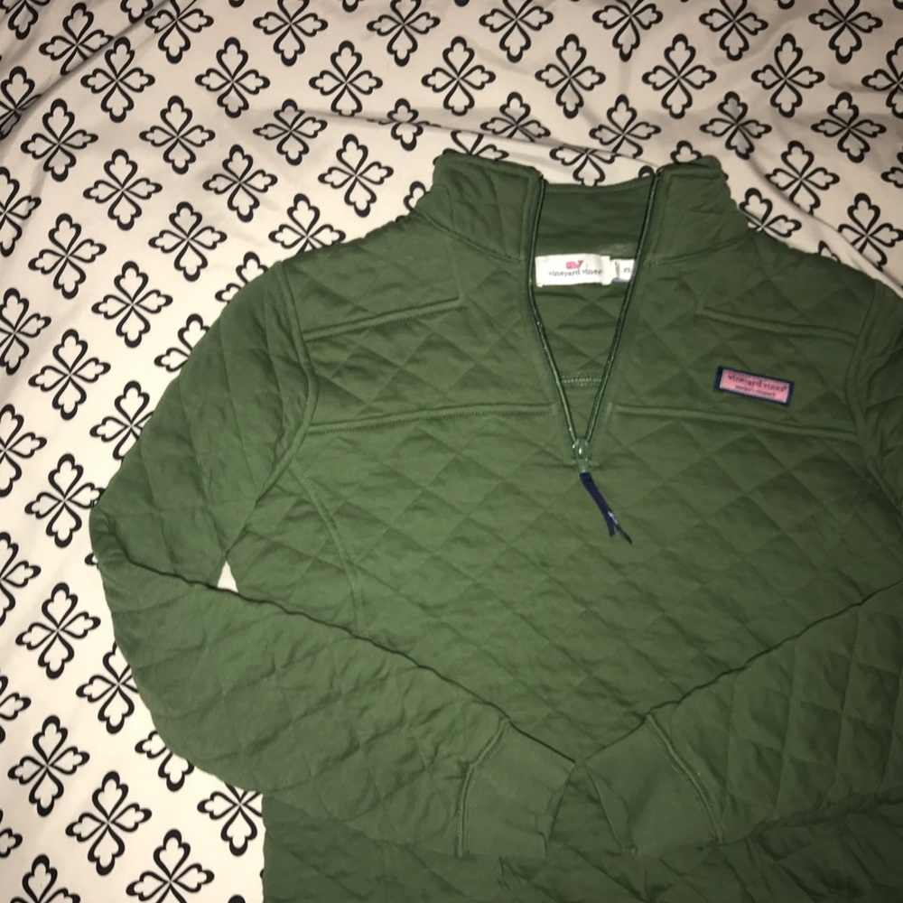 Vineyard Vines quarter zip pullover
